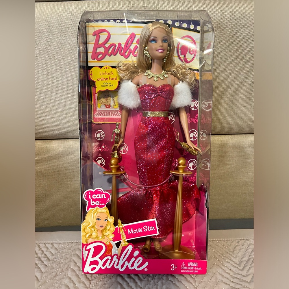 Mattel 2010 Barbie I Can Be... A Movie Star NEW In Box